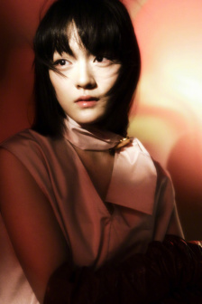 明星专题：凯尔希·格兰莫
